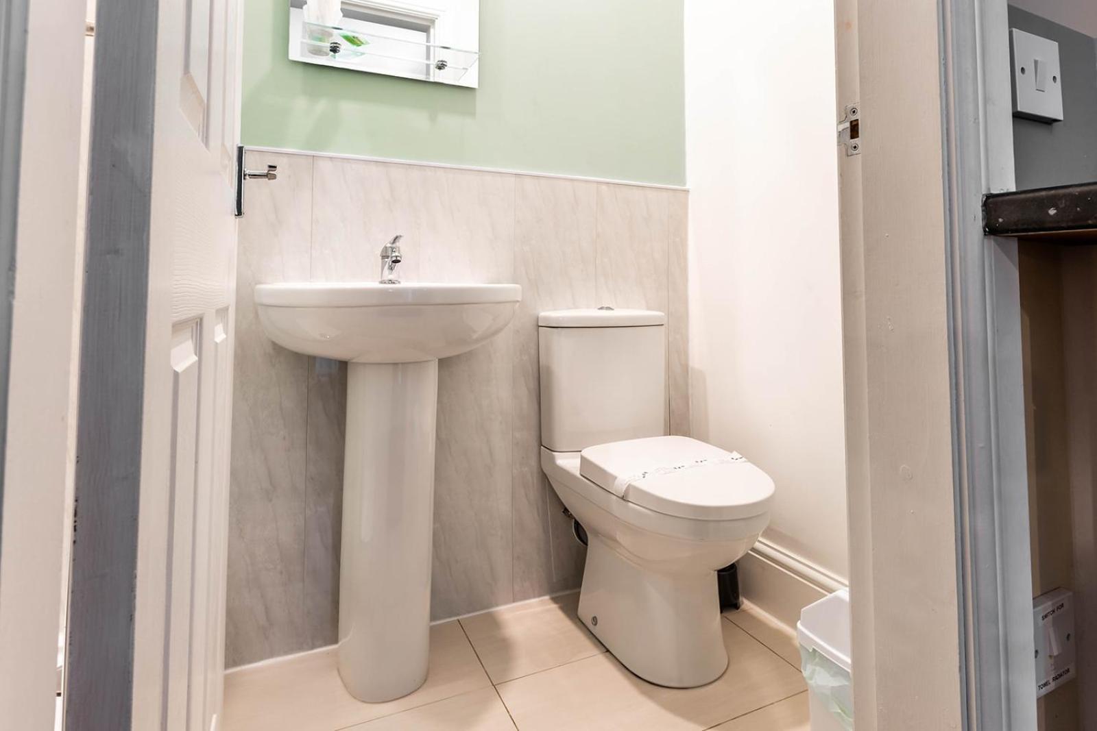 Windermere Studio Rooms - With Free Car Parking Onsite Dış mekan fotoğraf