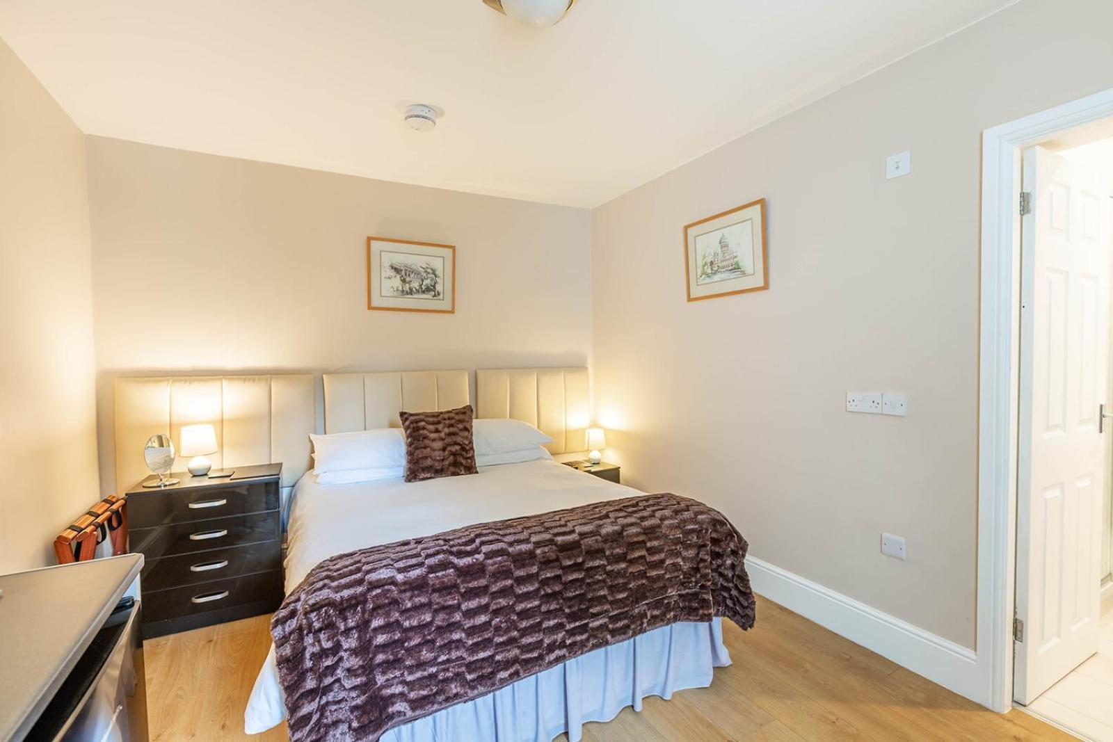 Windermere Studio Rooms - With Free Car Parking Onsite Dış mekan fotoğraf