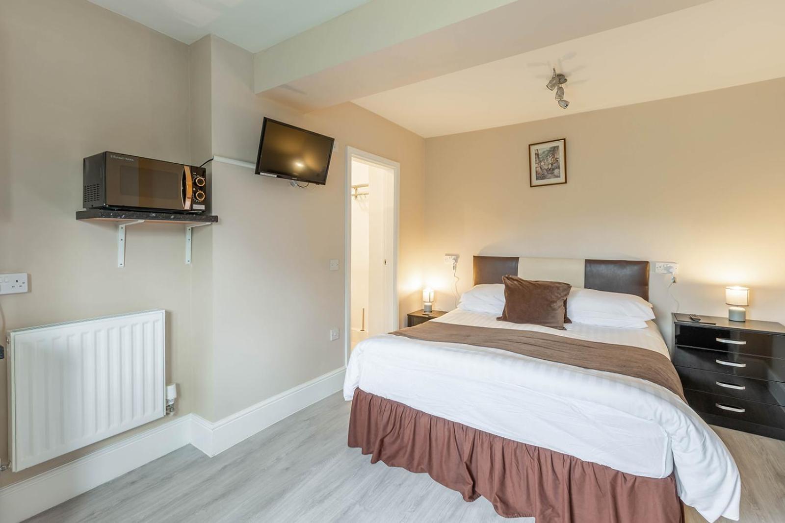 Windermere Studio Rooms - With Free Car Parking Onsite Dış mekan fotoğraf