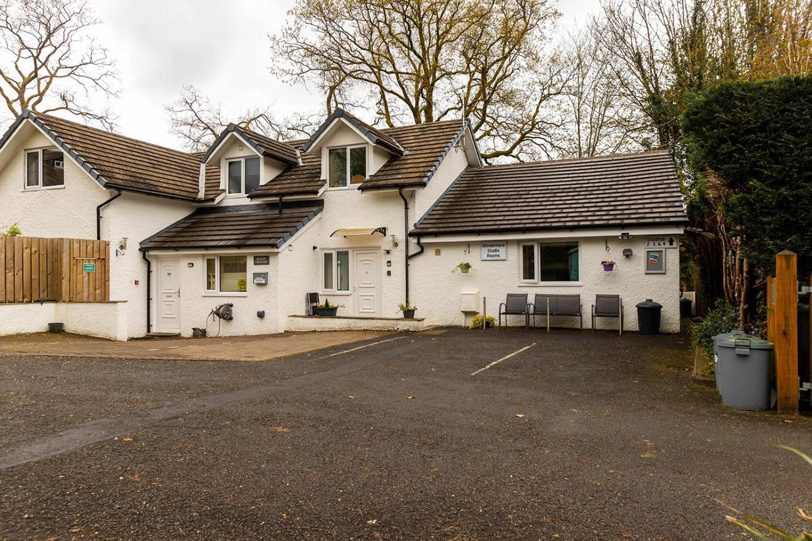 Windermere Studio Rooms - With Free Car Parking Onsite Dış mekan fotoğraf